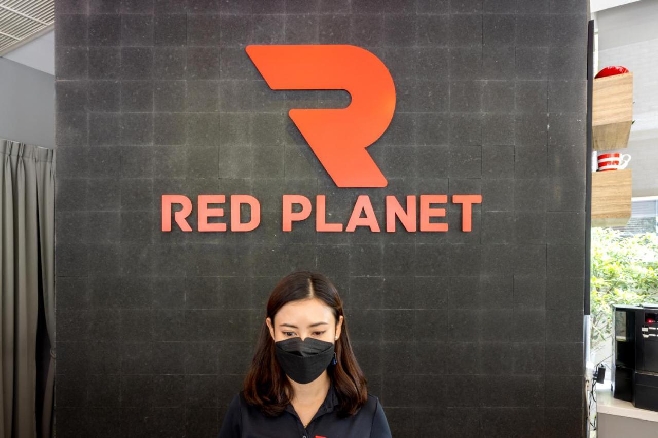 Red Planet Phuket Patong - Sha Extra Plus Exterior photo