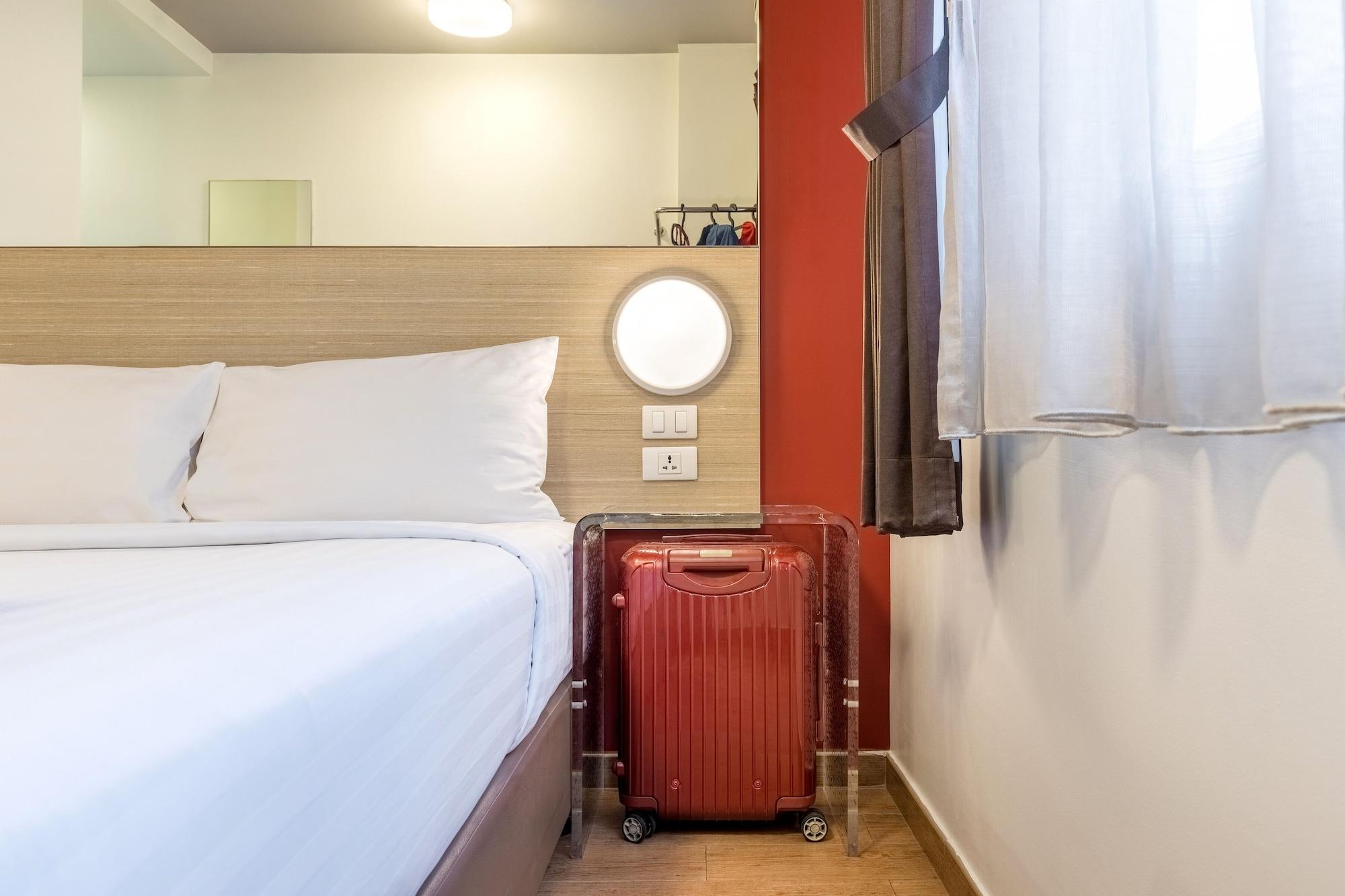 Red Planet Phuket Patong - Sha Extra Plus Exterior photo