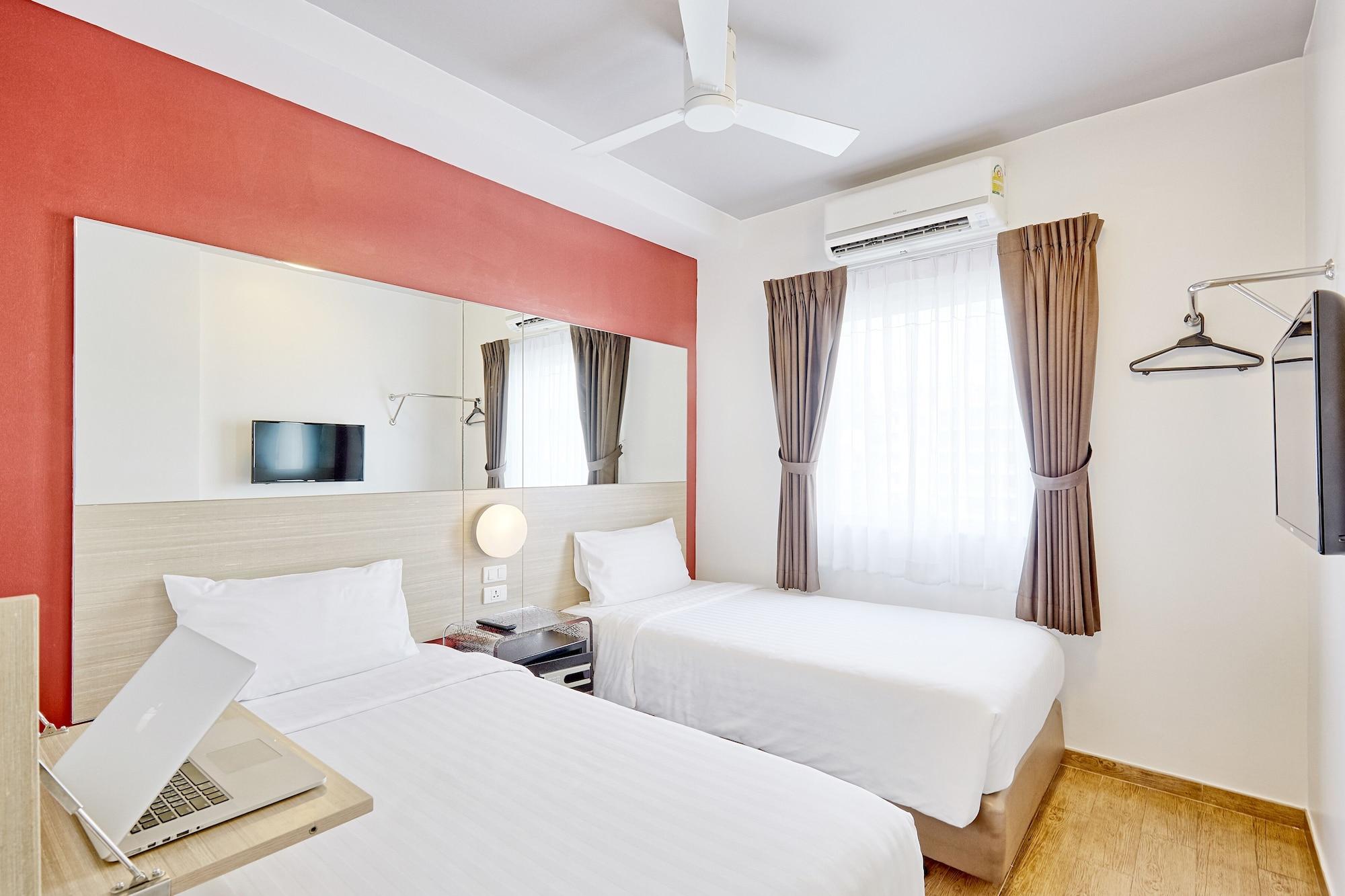 Red Planet Phuket Patong - Sha Extra Plus Exterior photo