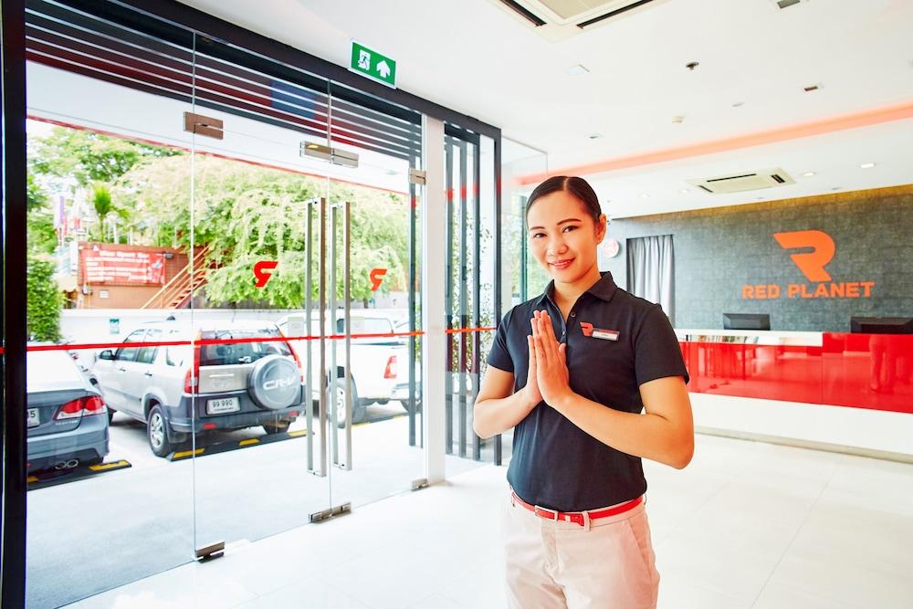 Red Planet Phuket Patong - Sha Extra Plus Exterior photo