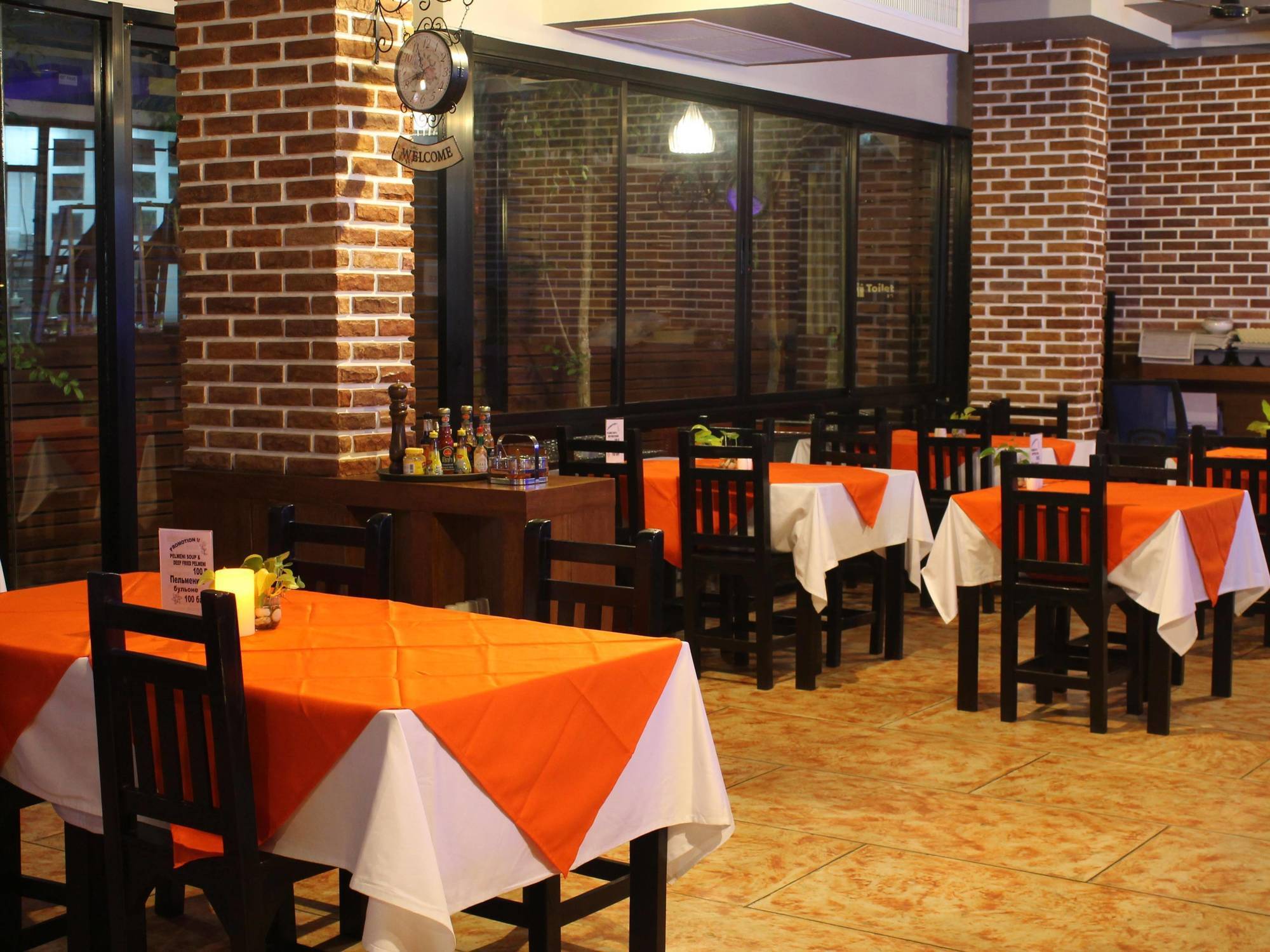 Red Planet Phuket Patong - Sha Extra Plus Exterior photo